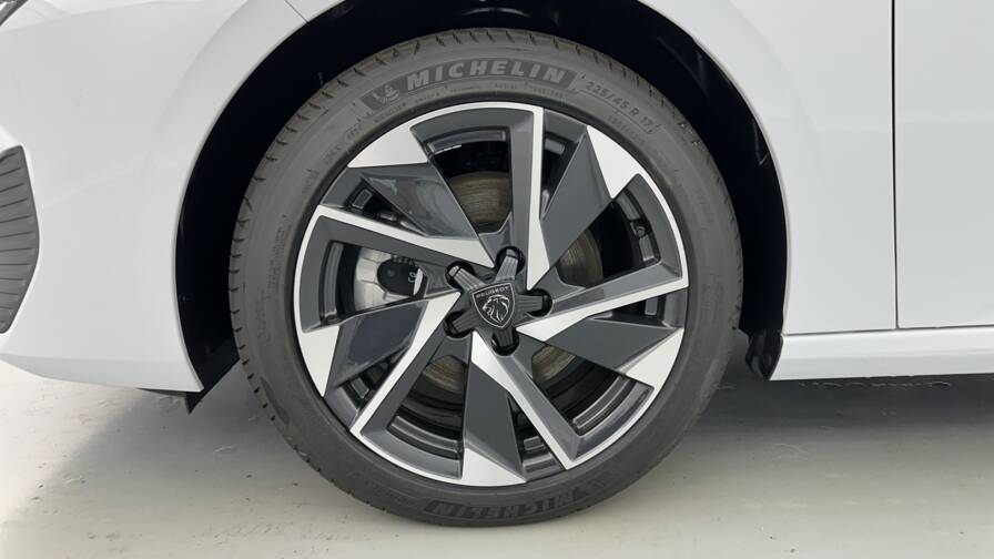 Mandataire Automobile neuf, recherche de Peugeot 308-iii-1-5-bluehdi-130ch-allure-eat8 - E-Motors