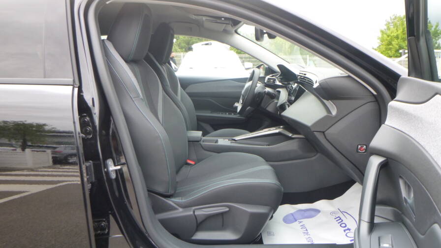 Mandataire Automobile neuf, recherche de Peugeot 308-bluehdi-130-s-s-eat8-allure-plus-pack-access - E-Motors