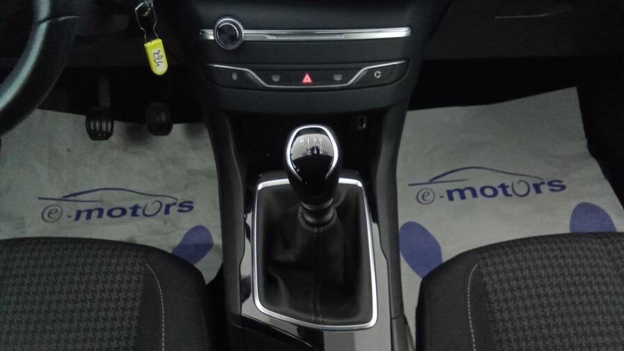 Mandataire Automobile occasion, recherche de Peugeot 308-puretech-110-active-plus-gps-plus-acc - E-Motors