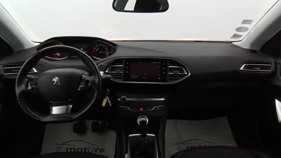 Mandataire Automobile occasion, recherche de Peugeot 308-puretech-110-active-gps-pdc-ar-av - E-Motors