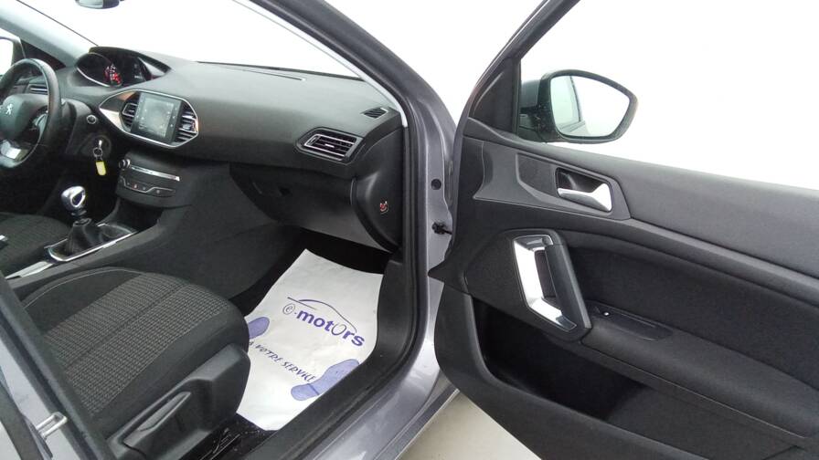 Mandataire Automobile occasion, recherche de Peugeot 308-puretech-110-active-plus-gps-plus-pdc-av - E-Motors