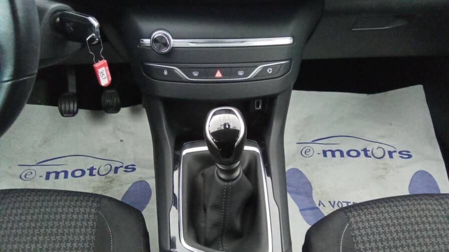 Mandataire Automobile occasion, recherche de Peugeot 308-puretech-110-active-plus-gps-plus-pdc-av - E-Motors