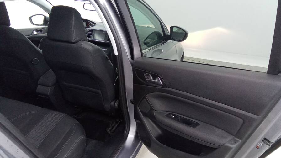 Mandataire Automobile occasion, recherche de Peugeot 308-puretech-110-allure - E-Motors