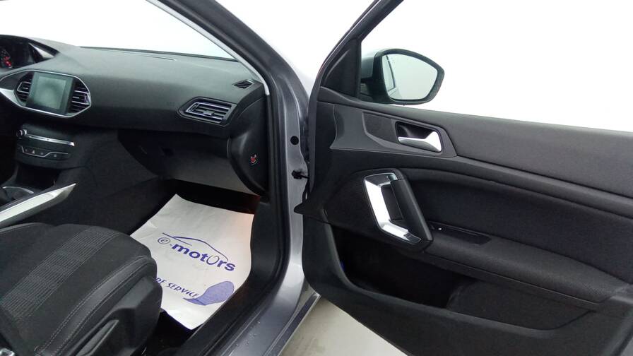 Mandataire Automobile occasion, recherche de Peugeot 308-puretech-110-allure - E-Motors
