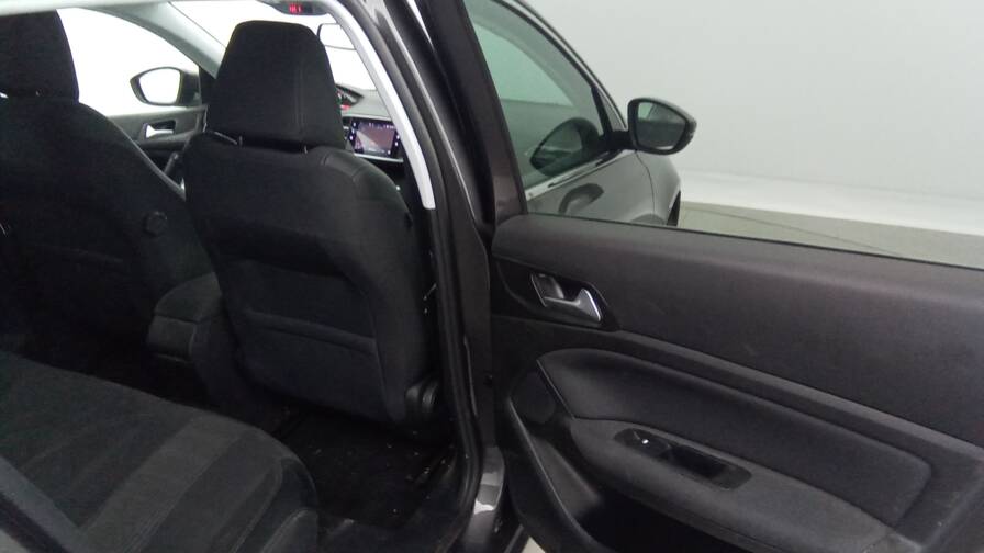 Mandataire Automobile occasion, recherche de Peugeot 308-puretech-110-allure-pack-gps-pdc-ar-av - E-Motors
