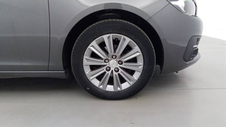 Mandataire Automobile occasion, recherche de Peugeot 308-puretech-110-allure-pack-gps-pdc-ar-av - E-Motors