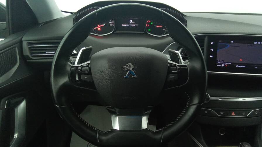 Mandataire Automobile occasion, recherche de Peugeot 308-puretech-130-eat8-allure - E-Motors