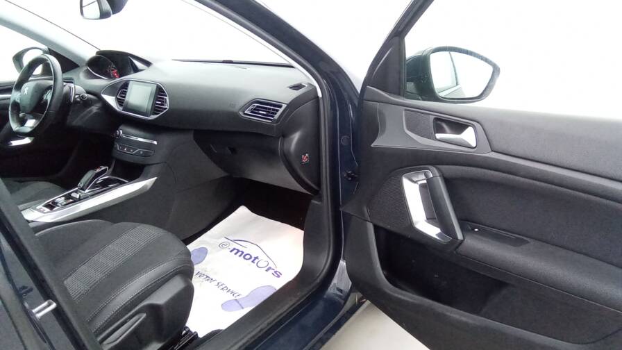 Mandataire Automobile occasion, recherche de Peugeot 308-puretech-130-eat8-allure - E-Motors