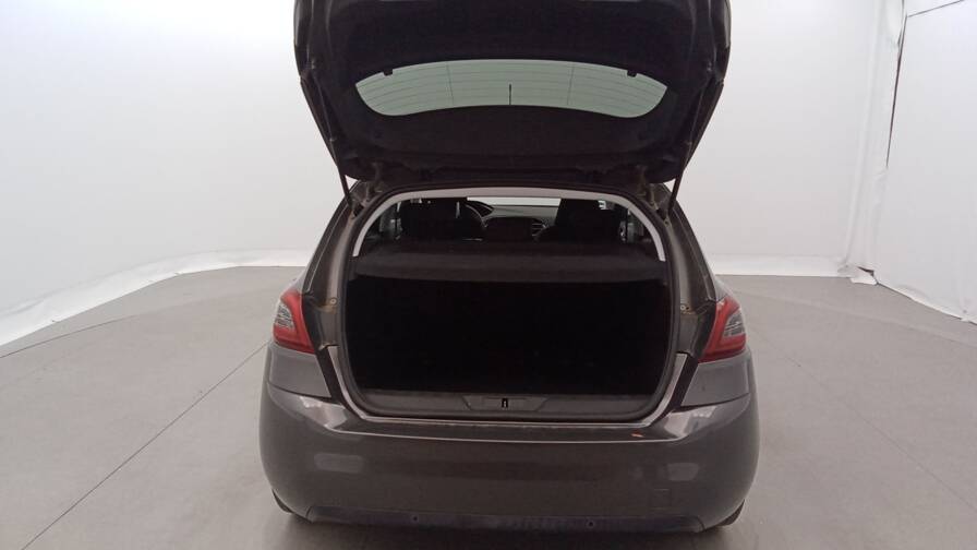 Mandataire Automobile occasion, recherche de Peugeot 308-puretech-130-eat8-allure - E-Motors