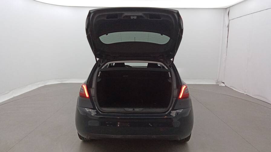 Mandataire Automobile occasion, recherche de Peugeot 308-puretech-130-eat8-allure - E-Motors