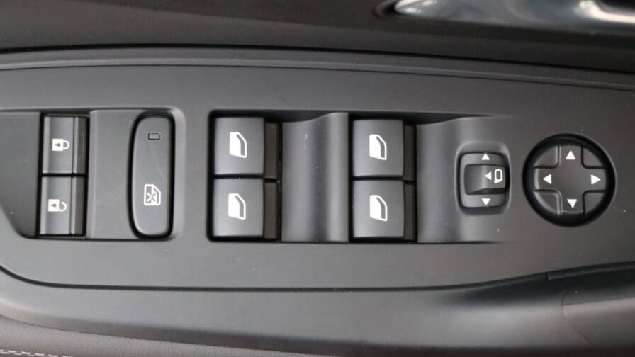 Mandataire Automobile neuf, recherche de Peugeot 308-sw-allure-1-2-turbo-130-hp-eat8 - E-Motors