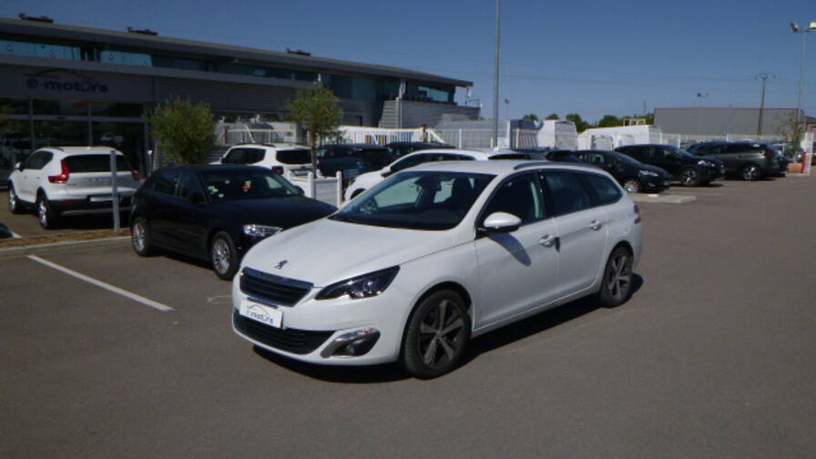 Avis-mandataire-auto-Emotors-Peugeot-308-sw-1-2-puretech-130ch-s-s-bvm6-allure.