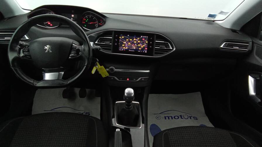 Mandataire Automobile utilitaire, recherche de Peugeot 308-sw-bluehdi-130-active-2pl-transfo-vu - E-Motors