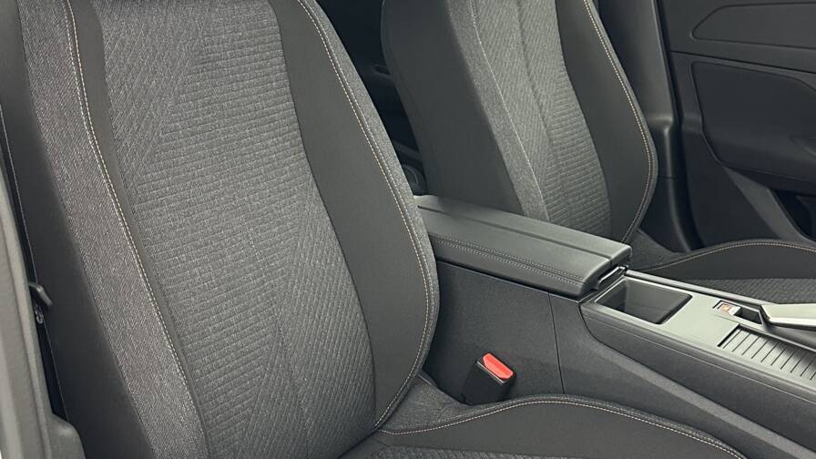 Mandataire Automobile neuf, recherche de Peugeot 308-sw-iii-1-2-hybrid-145-e-dcs6-style - E-Motors