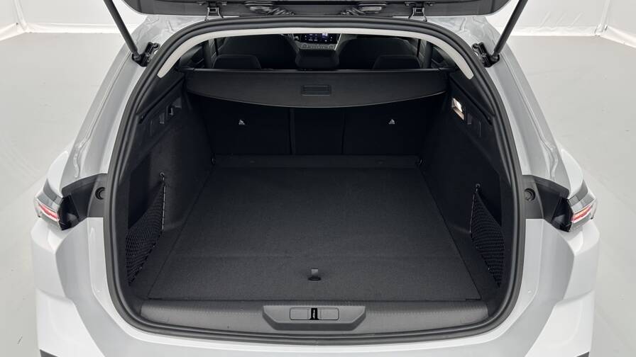 Mandataire Automobile neuf, recherche de Peugeot 308-sw-iii-1-2-hybrid-145-e-dcs6-style - E-Motors