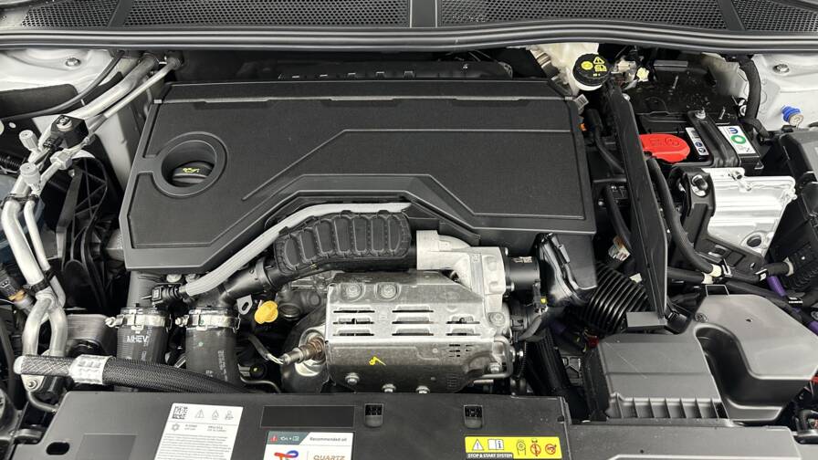 Mandataire Automobile neuf, recherche de Peugeot 308-sw-iii-1-2-hybrid-145-e-dcs6-style - E-Motors