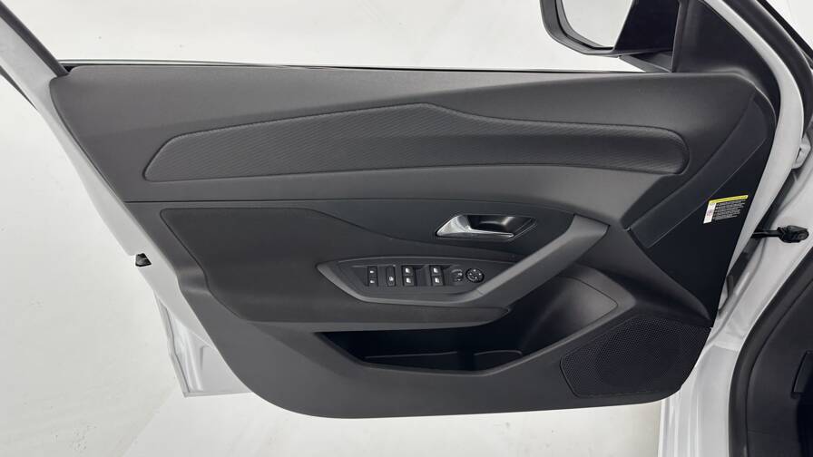 Mandataire Automobile neuf, recherche de Peugeot 308-sw-iii-1-2-hybrid-145-e-dcs6-style - E-Motors