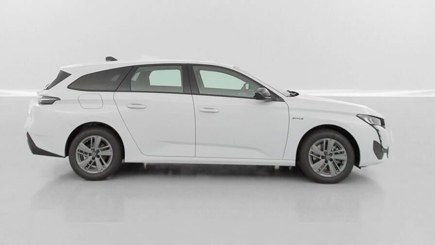 Mandataire Automobile neuf, recherche de Peugeot 308-sw-iii-1-2-hybrid-145-e-dcs6-style - E-Motors