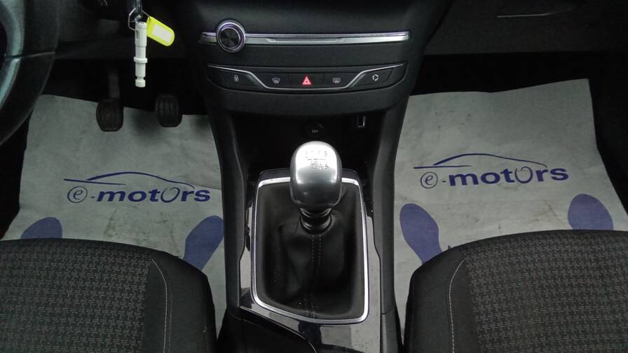 Mandataire Automobile occasion, recherche de Peugeot 308-sw-puretech-110-active-gps - E-Motors