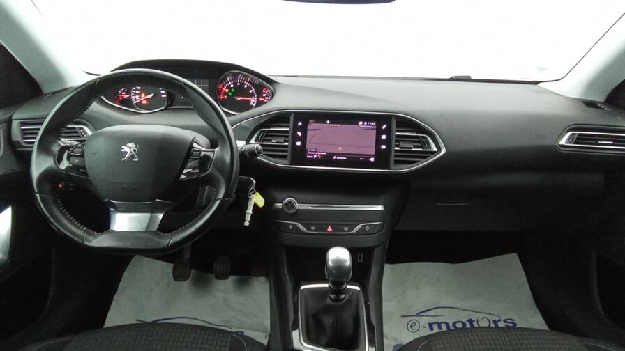 Mandataire Automobile occasion, recherche de Peugeot 308-sw-puretech-110-active-gps - E-Motors