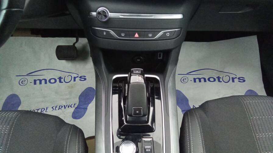 Mandataire Automobile occasion, recherche de Peugeot 308-sw-puretech-130-eat8-allure-plus-acc - E-Motors