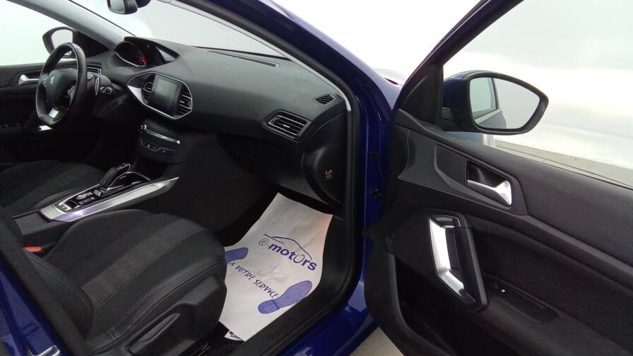 Mandataire Automobile occasion, recherche de Peugeot 308-sw-puretech-130-eat8-allure-plus-acc - E-Motors