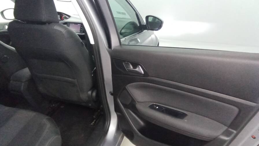 Mandataire Automobile occasion, recherche de Peugeot 308-sw-puretech-130-eat8-allure - E-Motors