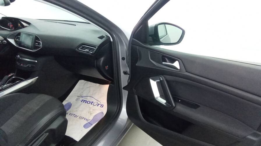 Mandataire Automobile occasion, recherche de Peugeot 308-sw-puretech-130-eat8-allure - E-Motors