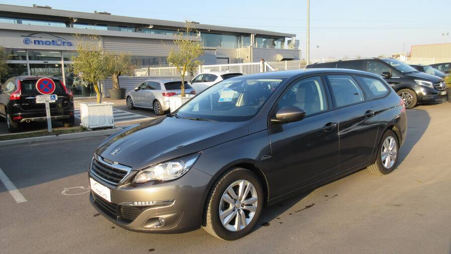 Avis-mandataire-auto-Emotors-Peugeot-308-sw-Active-bluehdi-100-s-s-plus-gps.
