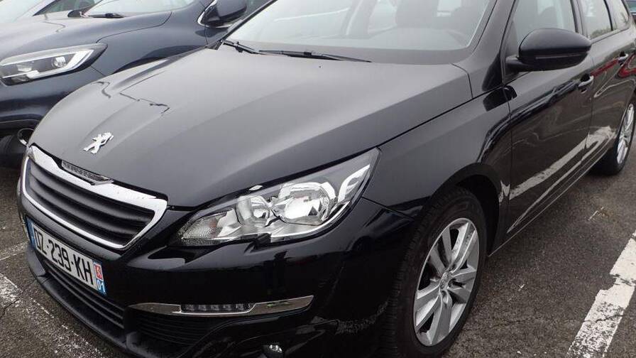 Avis-mandataire-auto-Emotors-Peugeot-308-sw-Active-bluehdi-100-s-s-plus-gps.