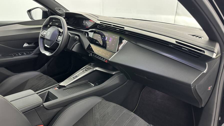 Mandataire Automobile occasion, recherche de Peugeot 408-1-2-hybrid-136ch-e-dcs6-gt - E-Motors