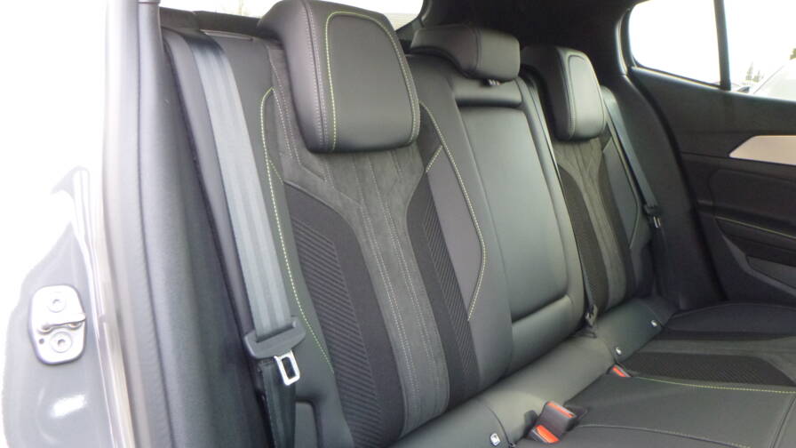 Mandataire Automobile neuf, recherche de Peugeot 408-puretech-130-ss-eat8-gt-camera-360 - E-Motors