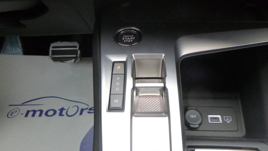 Mandataire Automobile neuf, recherche de Peugeot 408-puretech-130-ss-eat8-gt-toit-ouvrant-camera-360 - E-Motors