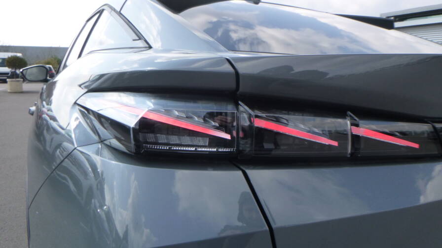 Mandataire Automobile neuf, recherche de Peugeot 408-puretech-130-ss-eat8-gt-camera-360 - E-Motors