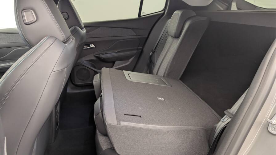 Mandataire Automobile occasion, recherche de Peugeot 408-hybrid-136-e-dcs6-allure - E-Motors