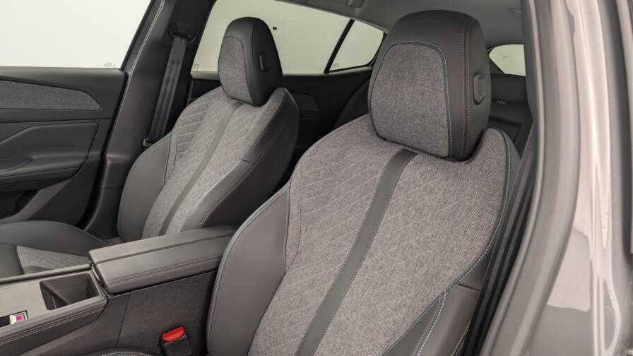 Mandataire Automobile occasion, recherche de Peugeot 408-hybrid-136-e-dcs6-allure - E-Motors