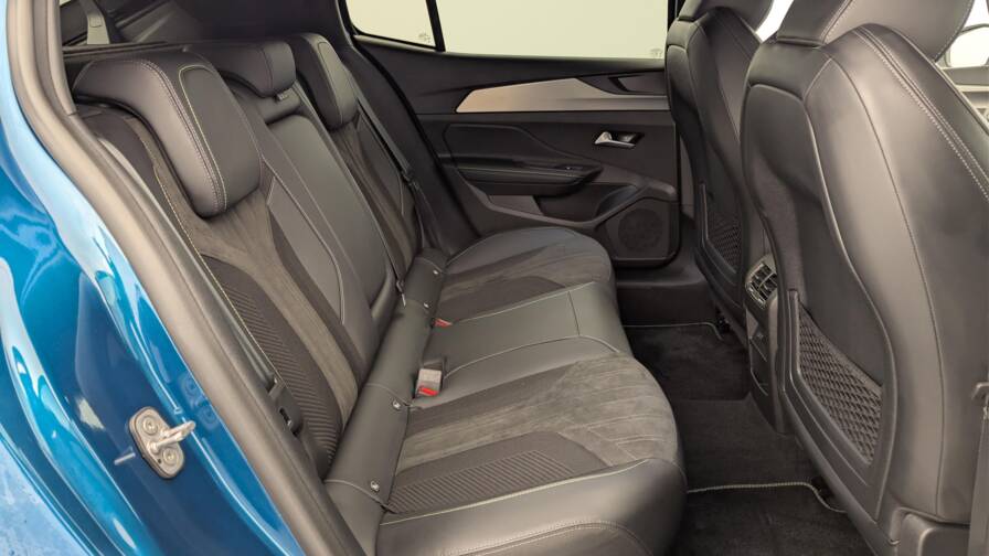 Mandataire Automobile occasion, recherche de Peugeot 408-hybrid-145-e-dcs6-gt - E-Motors