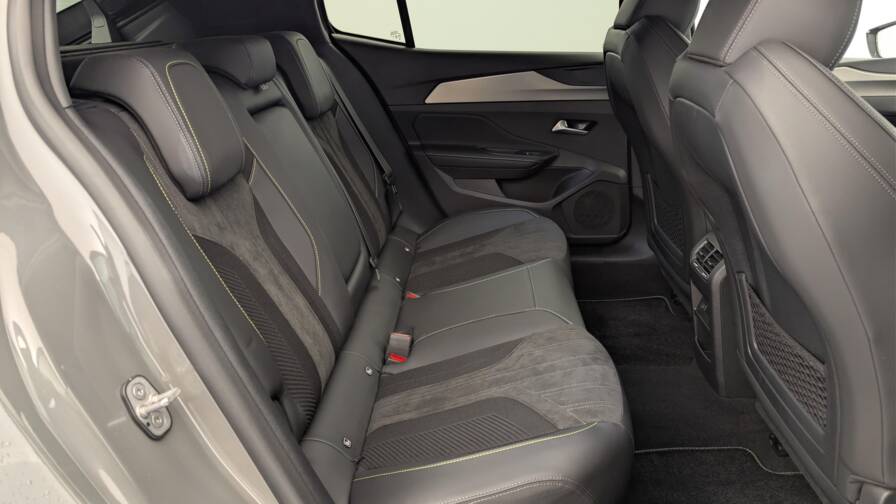 Mandataire Automobile occasion, recherche de Peugeot 408-hybrid-145-e-dcs6-gt - E-Motors