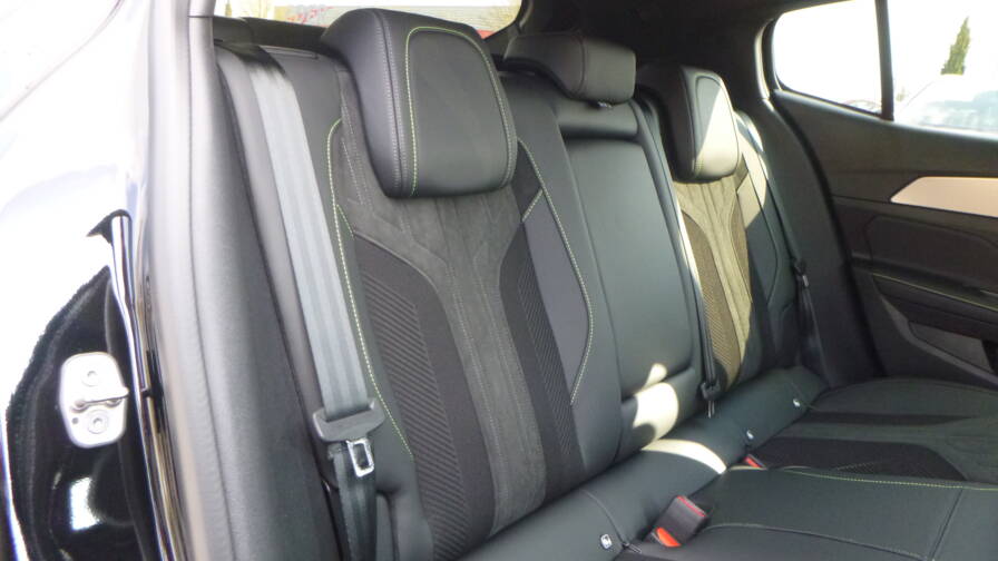 Mandataire Automobile neuf, recherche de Peugeot 408-puretech-130-ss-eat8-gt-camera-360 - E-Motors