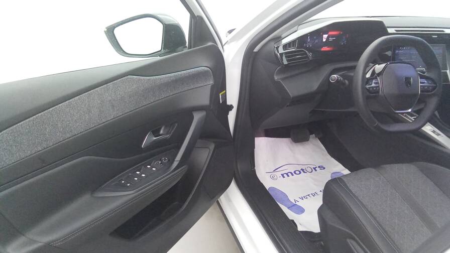 Mandataire Automobile occasion, recherche de Peugeot 408-puretech-130-ch-s-s-eat8-allure-pack - E-Motors