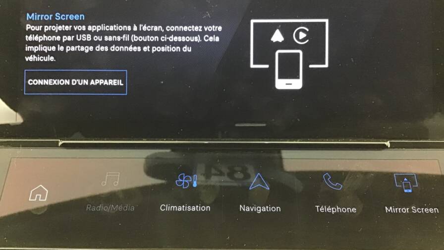 Mandataire Automobile occasion, recherche de Peugeot 408-puretech-130-ch-s-s-eat8-allure5-portes-vp-essence-sans-plomb102022-032024 - E-Motors