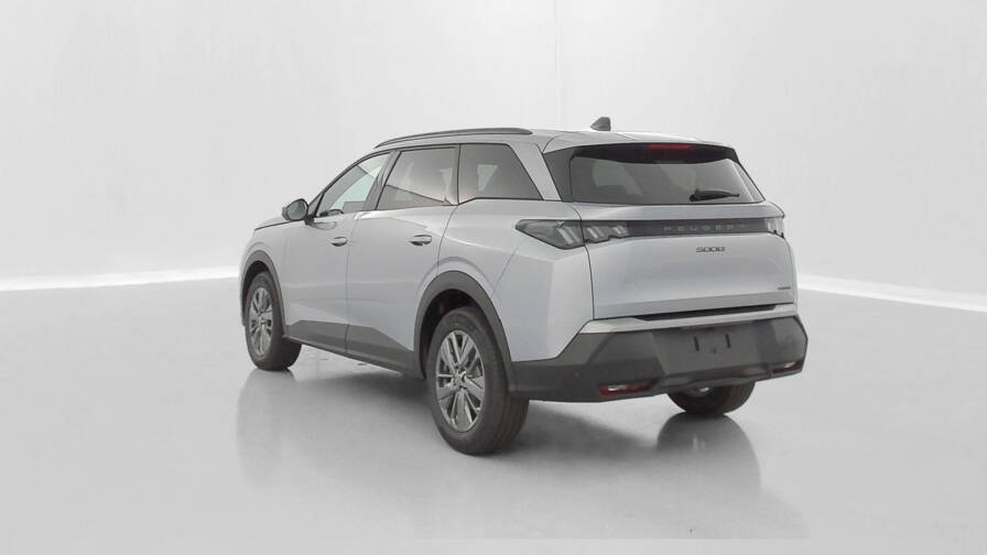 Mandataire Automobile neuf, recherche de Peugeot 5008-1-2-hybrid-145ch-allure-e-dcs6 - E-Motors