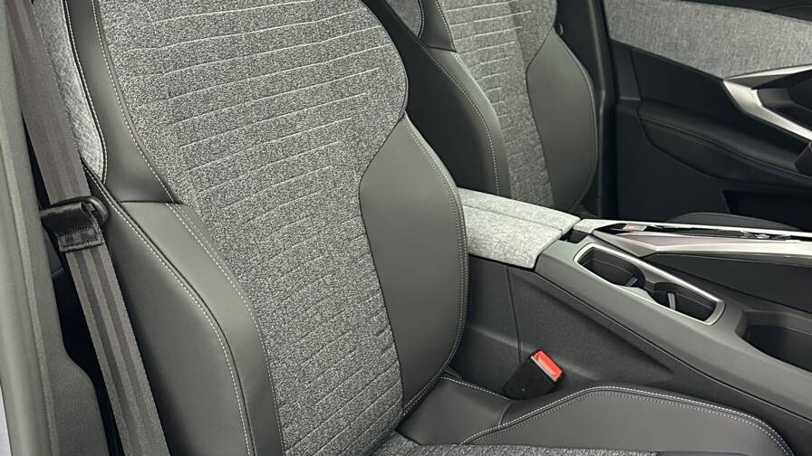 Mandataire Automobile neuf, recherche de Peugeot 5008-1-2-hybrid-145ch-allure-e-dcs6 - E-Motors