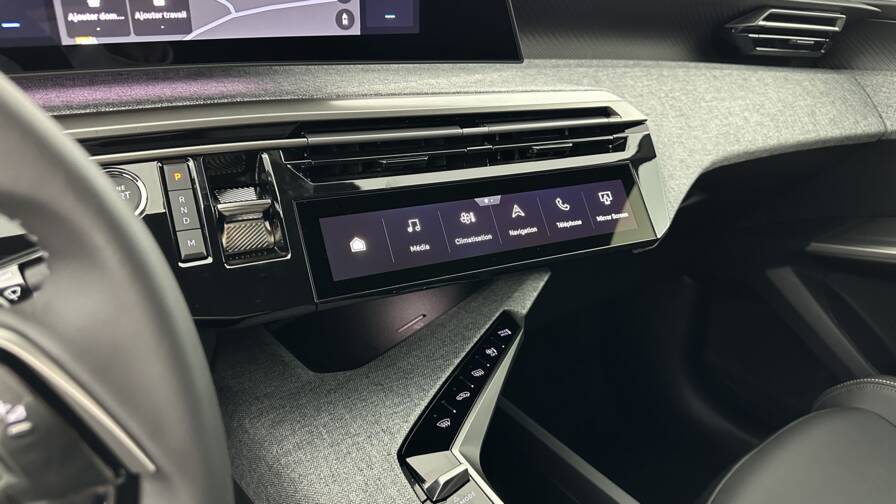 Mandataire Automobile neuf, recherche de Peugeot 5008-1-2-hybrid-145ch-allure-e-dcs6 - E-Motors