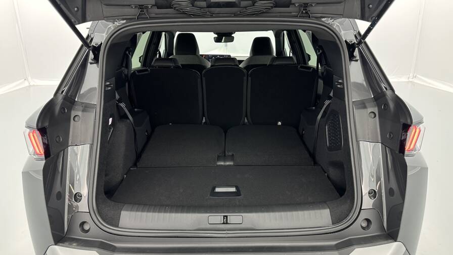 Mandataire Automobile neuf, recherche de Peugeot 5008-1-2-hybrid-145ch-allure-e-dcs6 - E-Motors