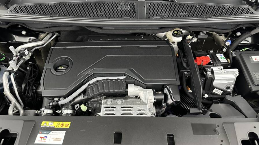 Mandataire Automobile neuf, recherche de Peugeot 5008-1-2-hybrid-145ch-allure-e-dcs6 - E-Motors