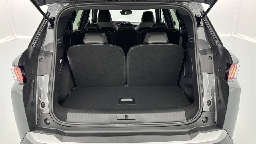 Mandataire Automobile neuf, recherche de Peugeot 5008-1-2-hybrid-145ch-allure-e-dcs6 - E-Motors