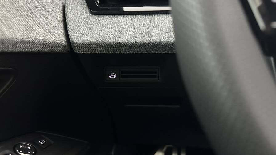 Mandataire Automobile neuf, recherche de Peugeot 5008-1-2-hybrid-145ch-gt-e-dcs6 - E-Motors