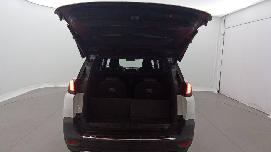 Mandataire Automobile occasion, recherche de Peugeot 5008-1-2-puretech-130ch-bvm6-gt-line - E-Motors