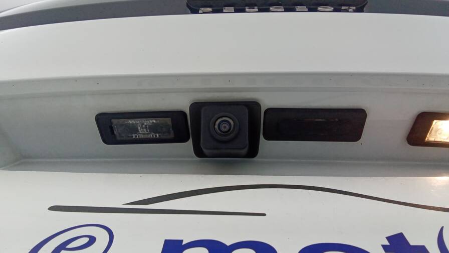 Mandataire Automobile occasion, recherche de Peugeot 5008-1-2-puretech-130ch-bvm6-gt-line - E-Motors